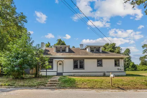 3827 P S Dr, Meridian, MS 39305