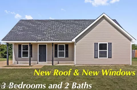 814 W Ridge Cv, Holly Springs, MS 38635
