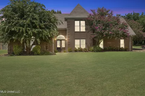 3490 E Plum Point Dr, Olive Branch, MS 38654