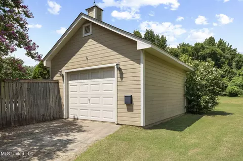 3490 E Plum Point Dr, Olive Branch, MS 38654 photo 27