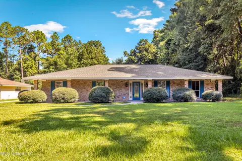 1412 Cotita Dr, Gautier, MS 39553