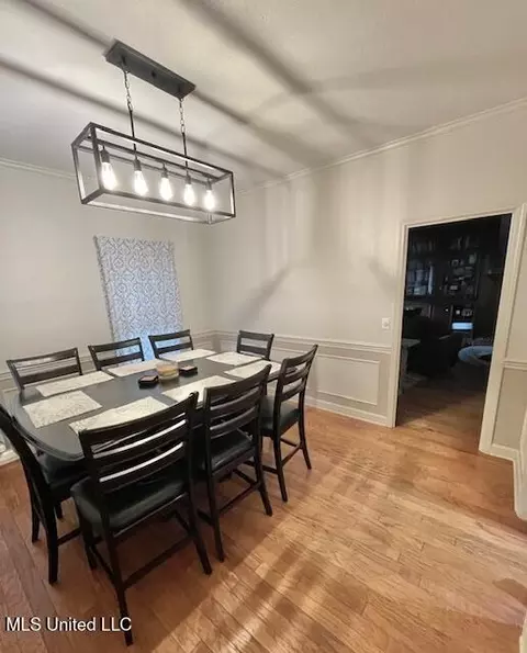 Dining - 86 N Crownpointe Dr, Jackson, MS 39211 photo 3 of 3