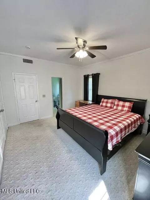 Bedroom - 86 N Crownpointe Dr, Jackson, MS 39211 photo 5 of 13