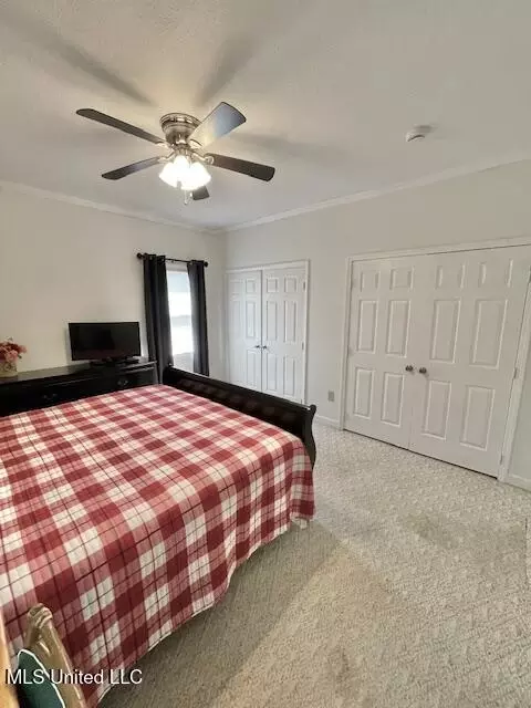 Bedroom - 86 N Crownpointe Dr, Jackson, MS 39211 photo 8 of 13