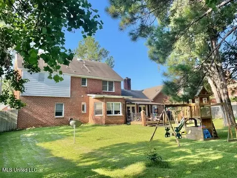 Exterior - 86 N Crownpointe Dr, Jackson, MS 39211 photo 3 of 4
