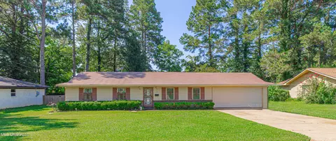 115 Pine Island Dr, Jackson, MS 39206