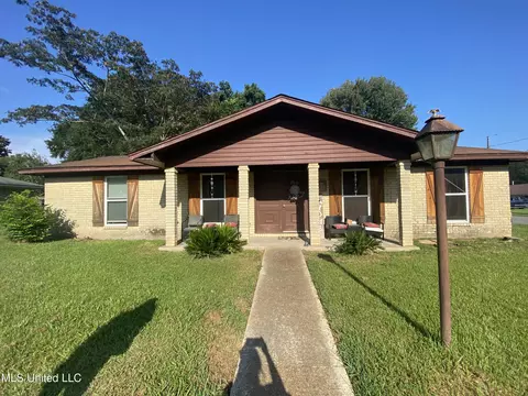 116 Oakhill Dr, Natchez, MS 39120