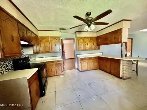 Kitchen - 463 Daughdrill Rd, Silver Creek, MS 39663 photo 1 of 2