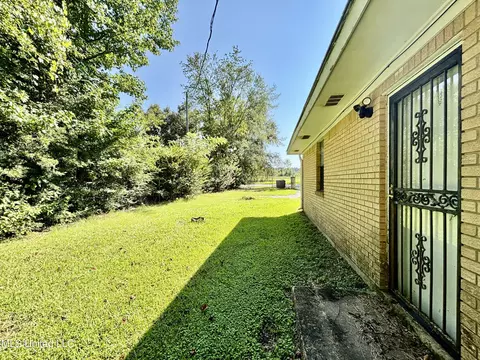 Exterior - 463 Daughdrill Rd, Silver Creek, MS 39663 photo 7 of 9