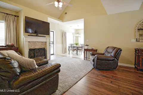1230 E Cross Creek Dr, Hernando, MS 38632 photo 6