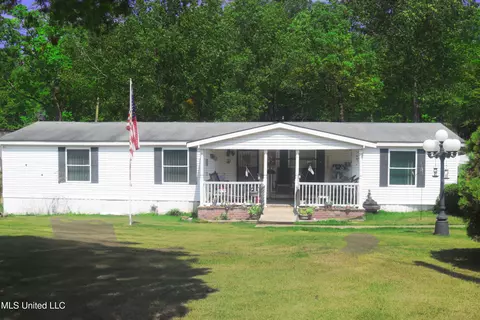 229 Sportsman Dr, Coffeeville, MS 38922