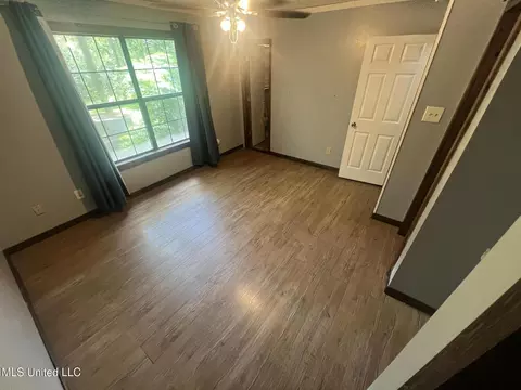 5548 Boots Rd, Moss Point, MS 39562 photo 10