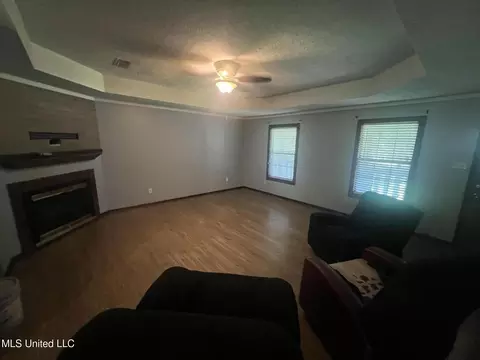 5548 Boots Rd, Moss Point, MS 39562 photo 2
