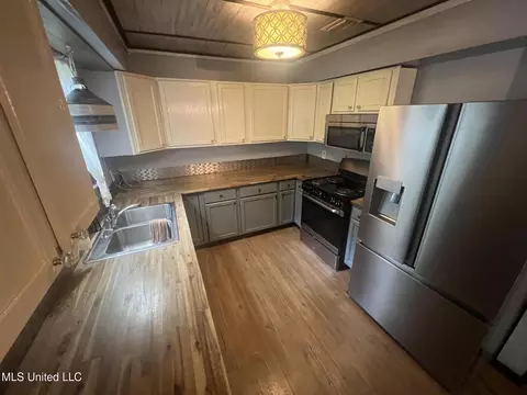 5548 Boots Rd, Moss Point, MS 39562 photo 6