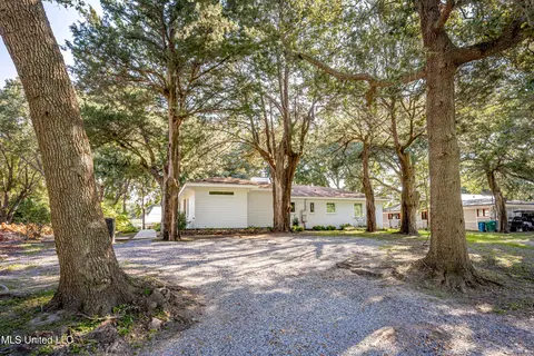 Exterior - 1210 Harbor Rd, Ocean Springs, MS 39564 photo 21 of 24