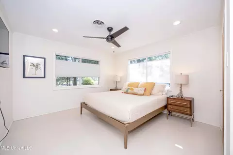 Bedroom - 1210 Harbor Rd, Ocean Springs, MS 39564 photo 9 of 13