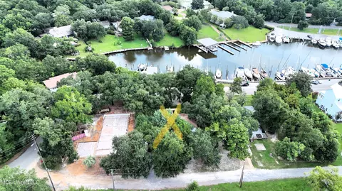 View/Area - 1210 Harbor Rd, Ocean Springs, MS 39564 photo 1 of 3