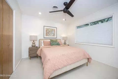 Bedroom - 1210 Harbor Rd, Ocean Springs, MS 39564 photo 6 of 13