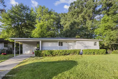 1539 Woodburn St, Jackson, MS 39212