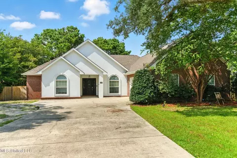 2406 Bonne Terre Blvd, Biloxi, MS 39531