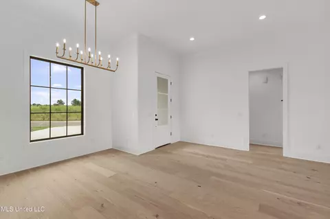 Dining - 522 Baleigh Way, Canton, MS 39046 photo 1 of 1