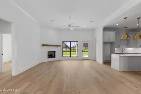 Living - 522 Baleigh Way, Canton, MS 39046 photo 1 of 1