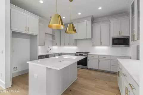 Kitchen - 522 Baleigh Way, Canton, MS 39046 photo 1 of 2