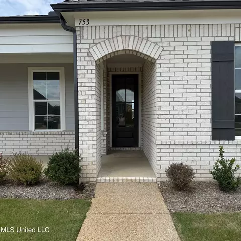 587 Sunflower St, Nesbit, MS 38651 photo 4