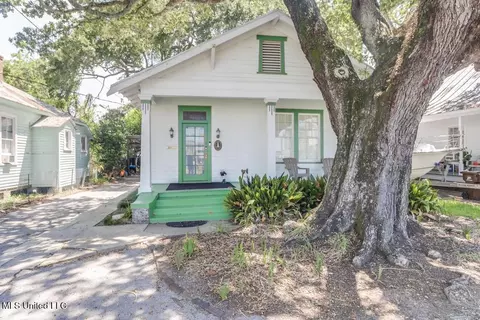 132 Dukate St, Biloxi, MS 39530