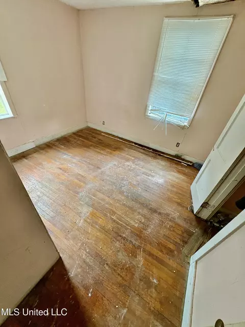 506 E 1st St, Natchez, MS 39120 photo 8