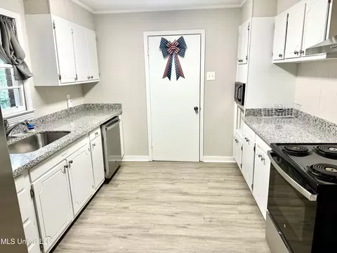 Kitchen - 715 Ann St, Brookhaven, MS 39601 photo 1 of 3