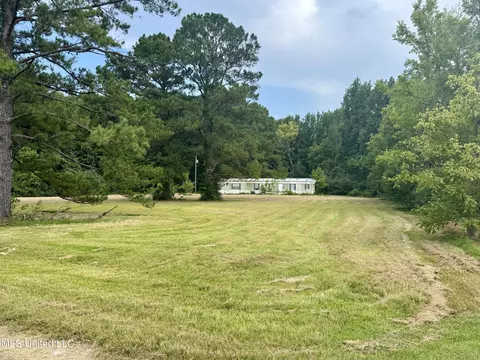 1462 Hickory Ln, Terry, MS 39170 photo 4
