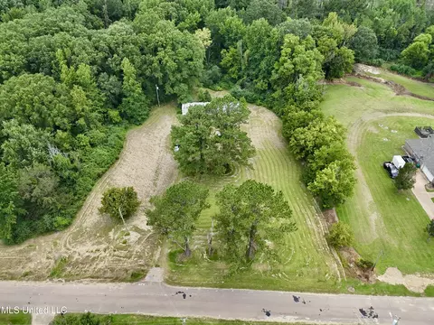 1462 Hickory Ln, Terry, MS 39170 photo 5