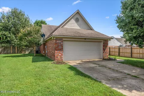 7316 W Pecan Meadow Dr, Olive Branch, MS 38654 photo 3
