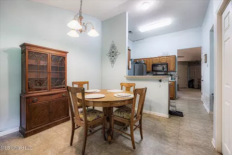 7316 W Pecan Meadow Dr, Olive Branch, MS 38654 photo 11