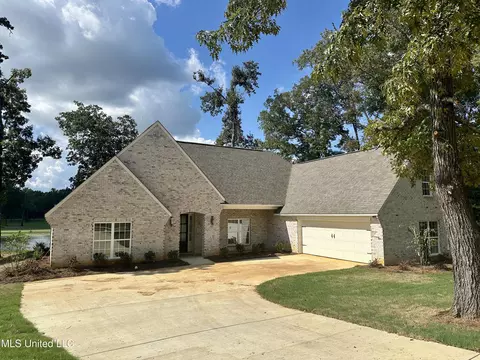 414 Audubon Woods, Canton, MS 39046 photo 2