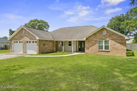 16277 Mayhaw Dr, Biloxi, MS 39532