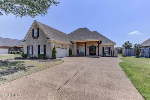 2845 Summer Oaks Pl, Southaven, MS 38672
