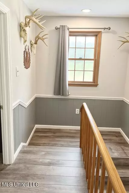 Entry Way - 4036 Monticello Rd, Wesson, MS 39191 photo 4 of 5