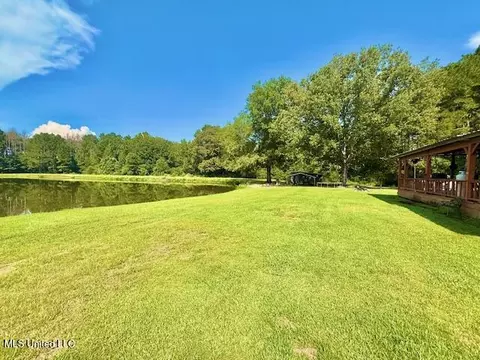 Exterior - 4036 Monticello Rd, Wesson, MS 39191 photo 4 of 7