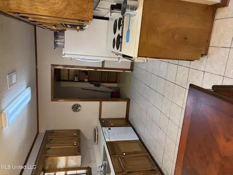 Kitchen - 502 Urban Ln, Brookhaven, MS 39601 photo 1 of 1