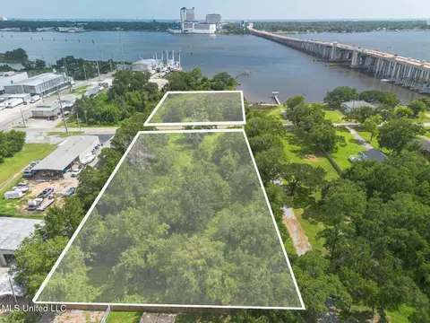 117 Bay Shore Dr, D'iberville, MS 39540