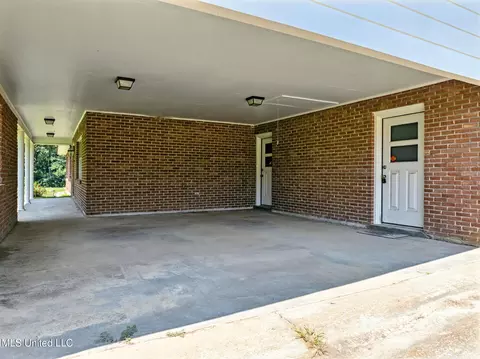 Exterior - 1097 Van Norman Curv, Mccomb, MS 39648 photo 5 of 18