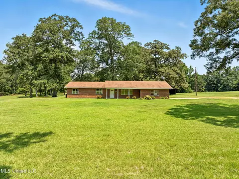 Exterior - 1097 Van Norman Curv, Mccomb, MS 39648 photo 1 of 18