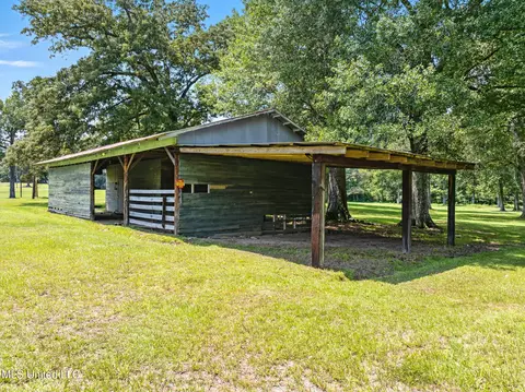Exterior - 1097 Van Norman Curv, Mccomb, MS 39648 photo 13 of 18
