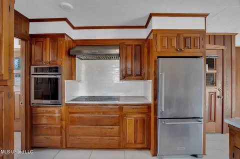 Kitchen - 1097 Van Norman Curv, Mccomb, MS 39648 photo 2 of 3