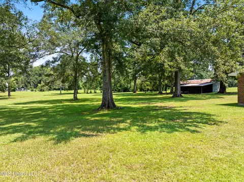 Exterior - 1097 Van Norman Curv, Mccomb, MS 39648 photo 15 of 18