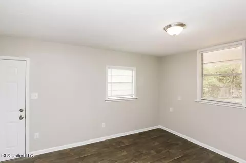 Other - 811 Fairfax Cir, Jackson, MS 39211 photo 4 of 5