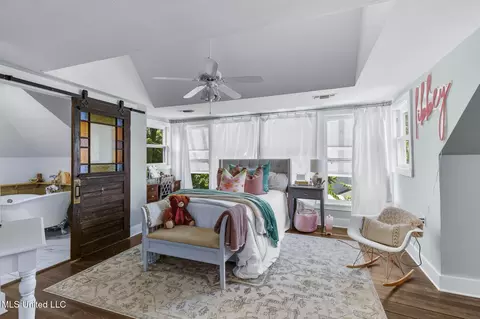 Bedroom - 818 Cannon Ave, Bentonia, MS 39040 photo 5 of 11
