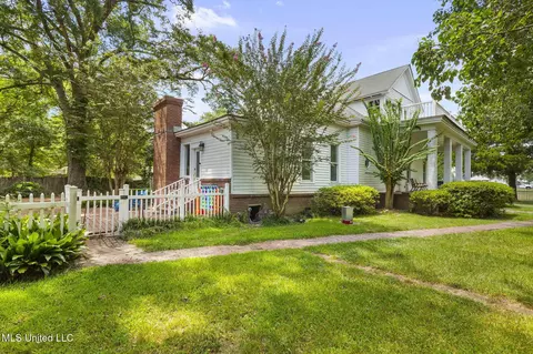 Exterior - 818 Cannon Ave, Bentonia, MS 39040 photo 24 of 34